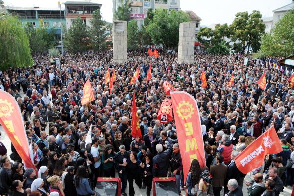 Bombalı saldırıda ölen 2 kişi Tunceli'de 20 bin kişi tarafından uğurlandı