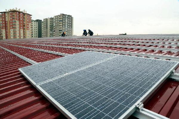 Pazarda, güneşten enerji üretilecek