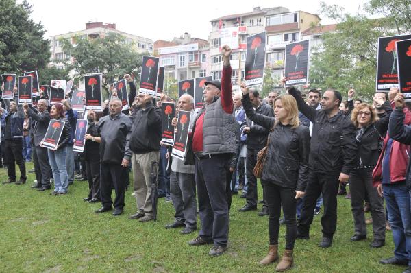 Ankara'daki katliam İzmit'te protesto edildi