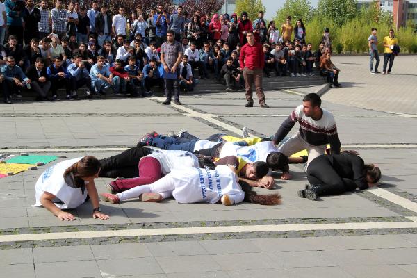Bingöl Üniversitesi öğrencilerinden skeçli Ankara protesto
