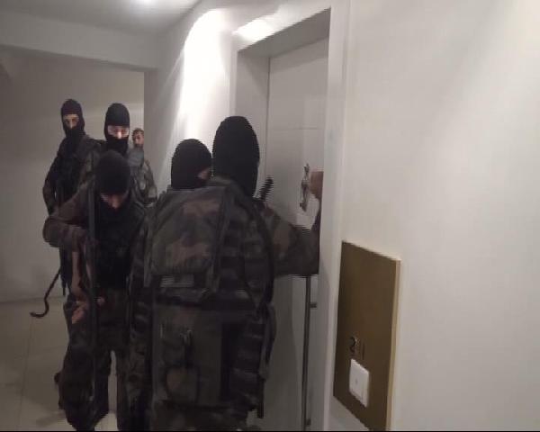"Telefon bankacılığı" ile dolandırıcılık operasyonu: 42 gözaltı...