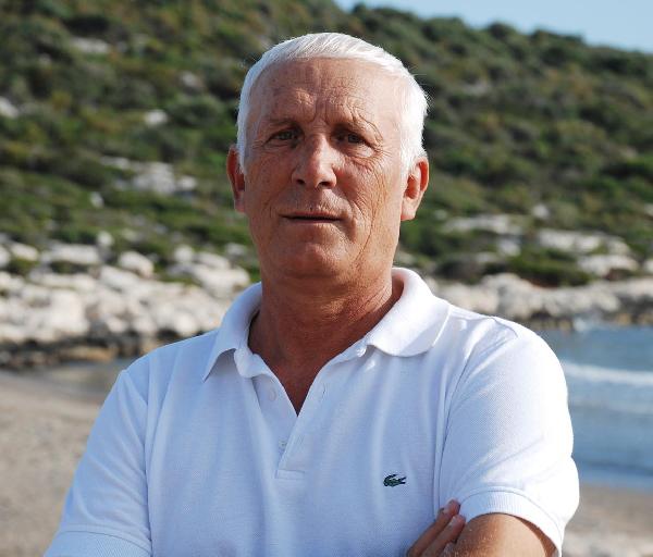 Manken Ece Gürsel'in babası evinde ölü bulundu
