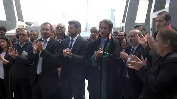 Anadolu Adalet Sarayı'nda Ankara'daki terör saldırısını protesto ettiler