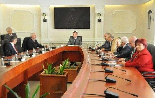 Kosova’da meclis oturumu için olağanüstü önlemler alınacak
