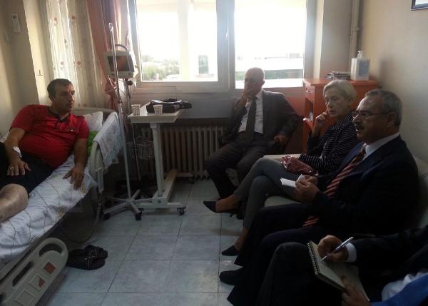 ABD Başkonsolosu tahliye edilen eski DTP'li Başkan Demirbaş'ı ziyaret etti