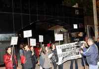 LİSELİ KIZLARDAN 'OKULDA TACİZ' PROTESTOSU
