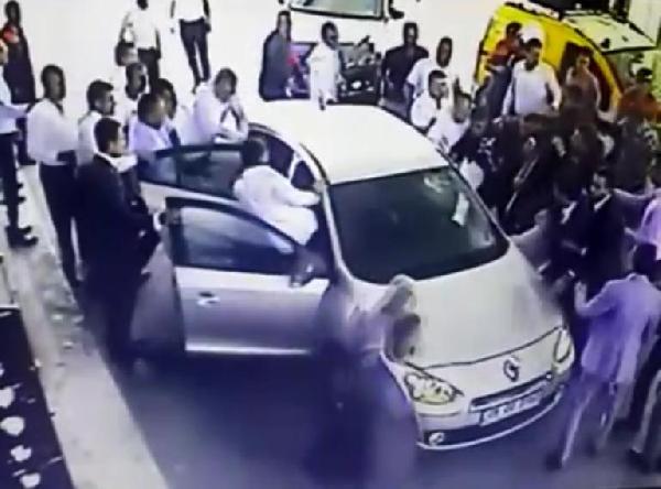 Mersin'de AK Parti- MHP gerginliği