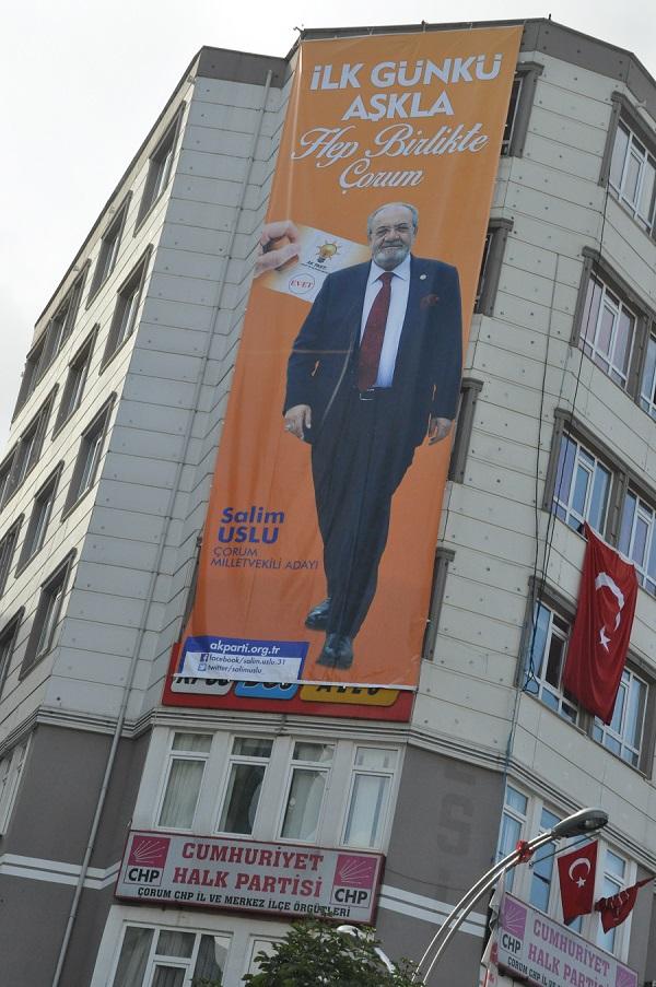 CHP'lileri kızdıran afiş