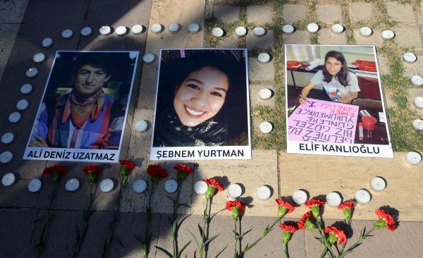 Mersin Üniversitesi'nde Ankara'da ölen öğrenciler anıldı