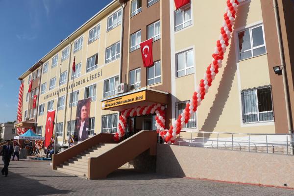 Kahramanmaraş'ta 24 derslikli okul törenle açıldı