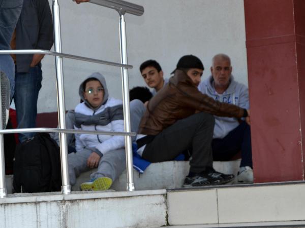 Ayvalık'ta 43 Suriyeli sığınmacı ve 8 organizatör yakalandı