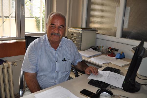 57 yaşındaki emniyet bekçisinin okuma azmi