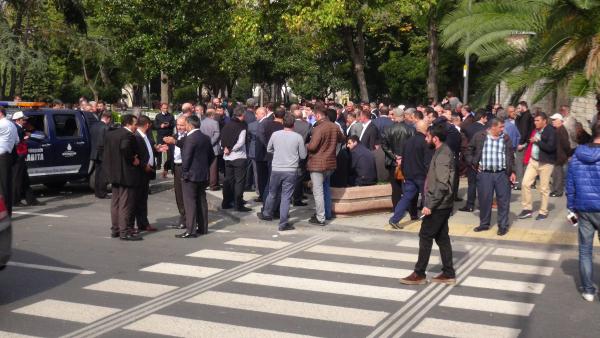 Özel Halk Otobüsü esnafından "Bedava taşımak istemiyoruz" eylemi