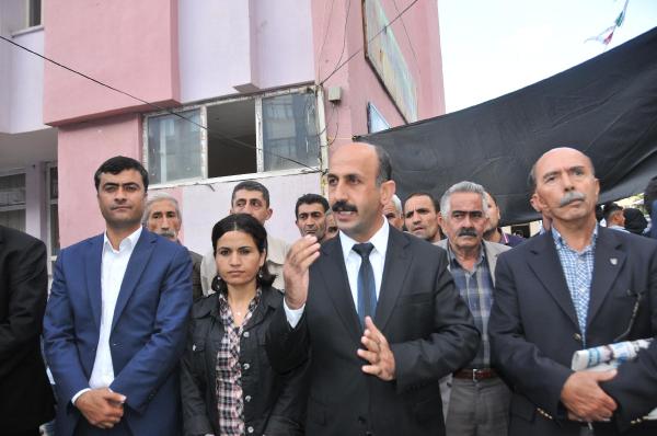 Hakkari'de, HDP'li vekillerin '3G' tepkisi
