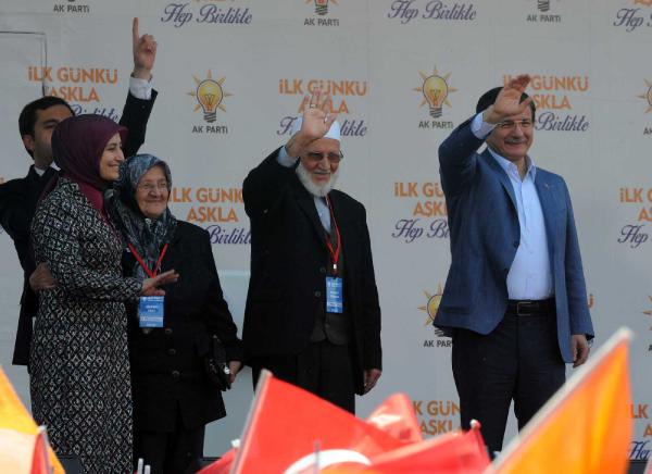 Davutoğlu: Yahu bir kez de millete ‘evet’ deyin