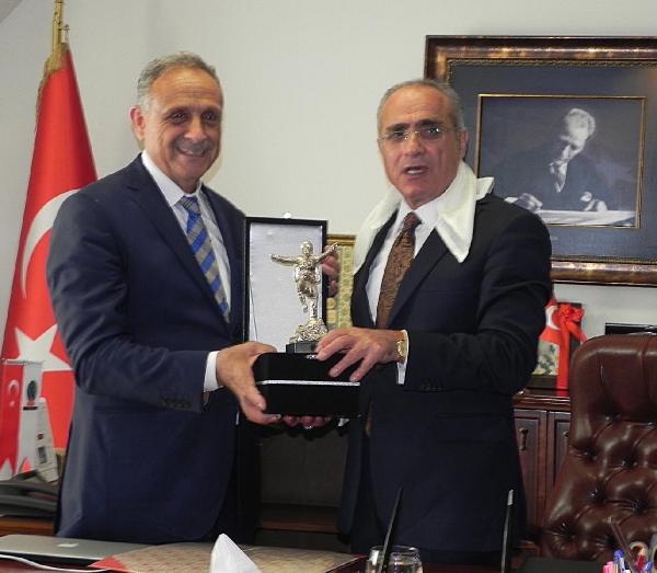 Bakan Topçu: Kim ne yaparsa yapsın seçim olacak (2)