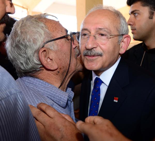 Kılıçdaroğlu: Davutoğlu saray, Kılıçdaroğlu halk için çalışır (2)