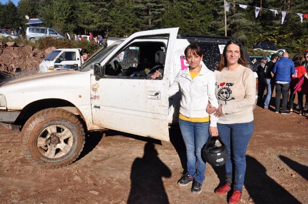 Artvin’de kadın sürücülerin off-road mücadelesi nefes kesti