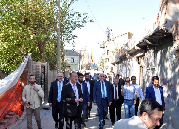 Kamalak: Adil düzenden ayrıldığın müddetçe zulüm kaçınılmaz olur (2)