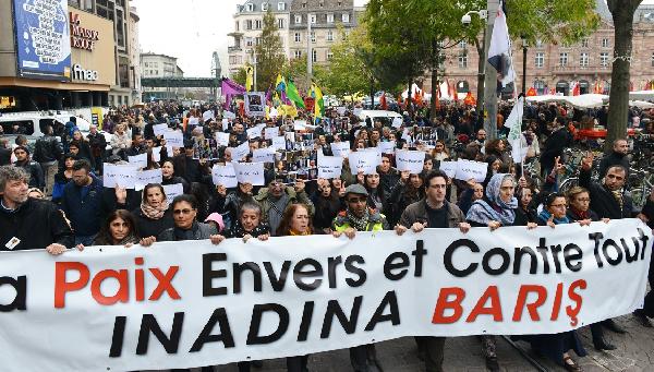 Strasburg’da “İnadına Barış Yürüyüşü” yapıldı