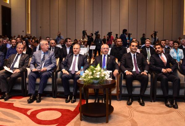 Kılıçdaroğlu: Davutoğlu saray, Kılıçdaroğlu halk için çalışır (4)