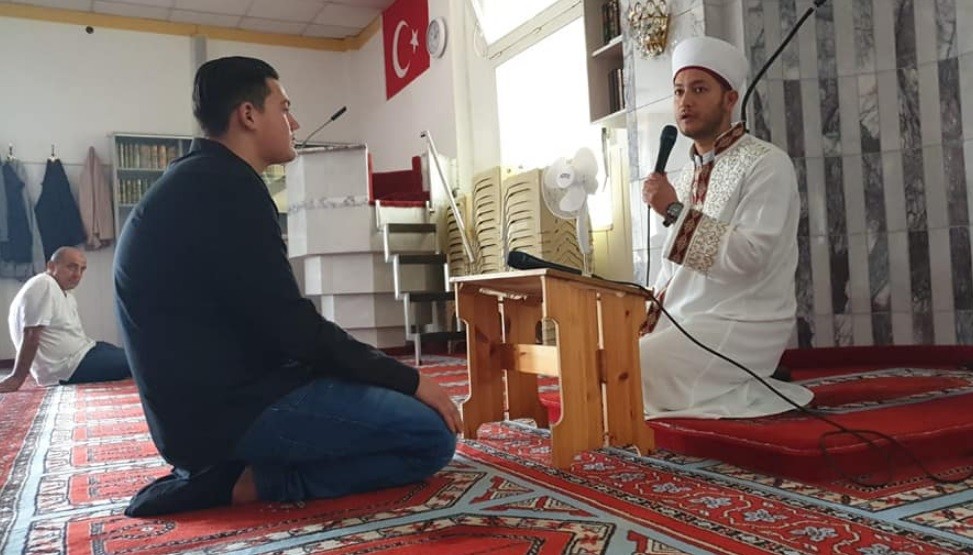 İtalyan genç İslamiyeti seçti