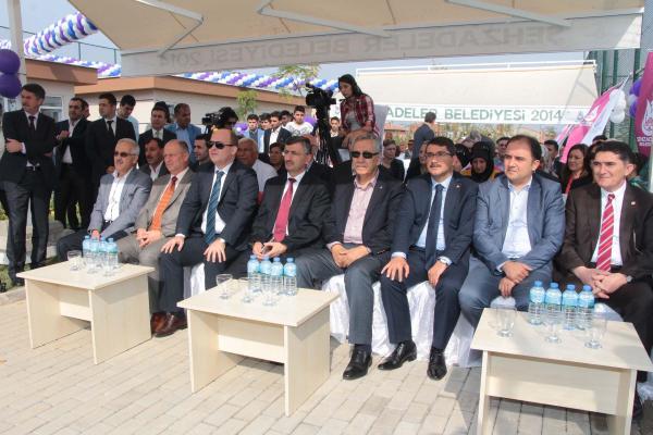 Arınç: Millet bize şefkat tokadı vurduysa kızmayız (2)