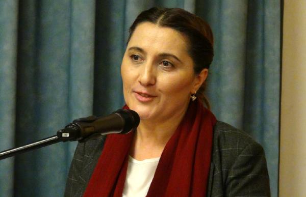 Köln'deki Cem Evi'nin oruç açma programına yoğun ilgi