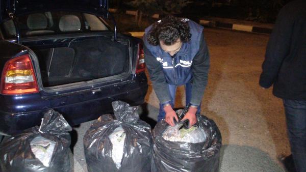 Avukatın otomobilinde 150 kilo esrar ele geçirildi