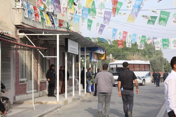 HDP Saruhanlı ilçe başkanının da aralarında olduğu 14 kişiye gözaltı