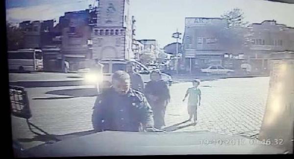 Viranşehir'de zırhlı aracı öpen vatandaş kameraya yansıdı
