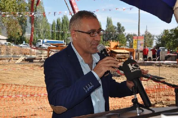 AKD Genel Başkanı Demir: Türkiye'deki hak ihlallerini AB Parlamentosu'nda anlatacağım