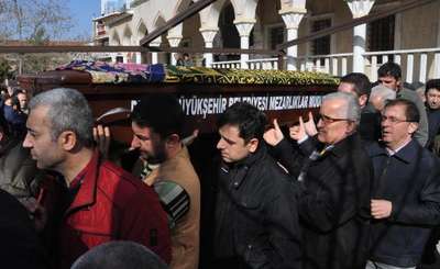 Burcu öğretmen son yolculuğuna uğurlandı