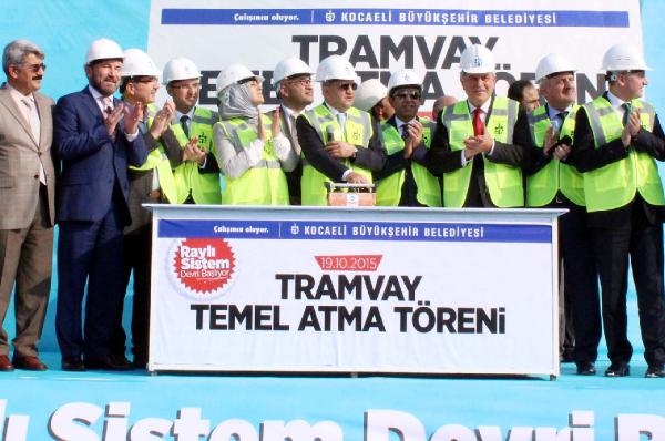 Kocaeli'de tramvay projesinin ilk temeli atıldı