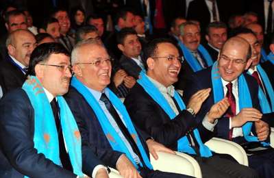 Yozgat'ta Ak Parti il kongresinde tartışma çıktı
