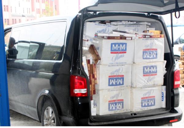 Düzce'de 38 bin paket kaçak sigara ele geçirildi