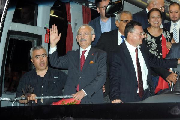 Kılıçdaroğlu: ABD, Rusya, İran Suriye'de, Türkiye kapının dışında (3)