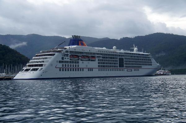 Lüks yolcu gemisi 'Euroa 2' ilk kez Marmaris'te