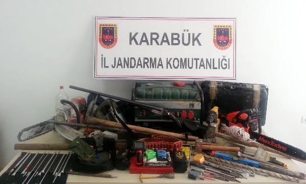 Karabük'te kaçak kazı yapan 5 kişiye gözaltı