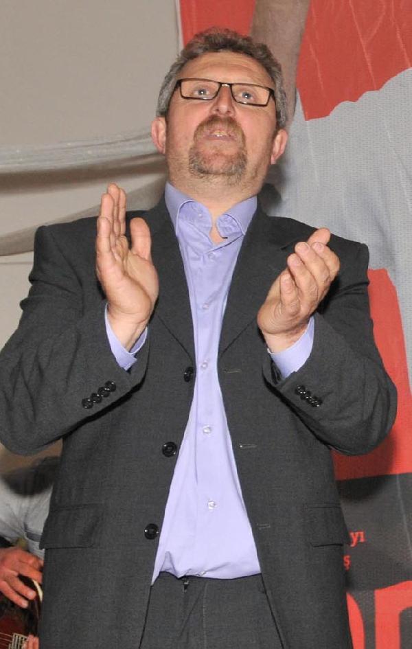 Cumhurbaşkanına hakaretten tutuklanan 2 kişi serbest bırakıldı