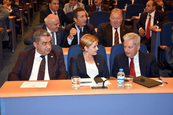 İzmir'de 'endeks'li muhalefet