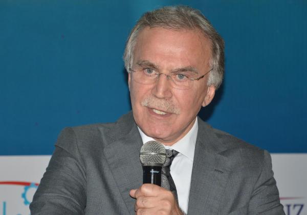Şahin; "Eylem, Türkiye'nin yürüyen demokratik düzenini etkilemek içindir"