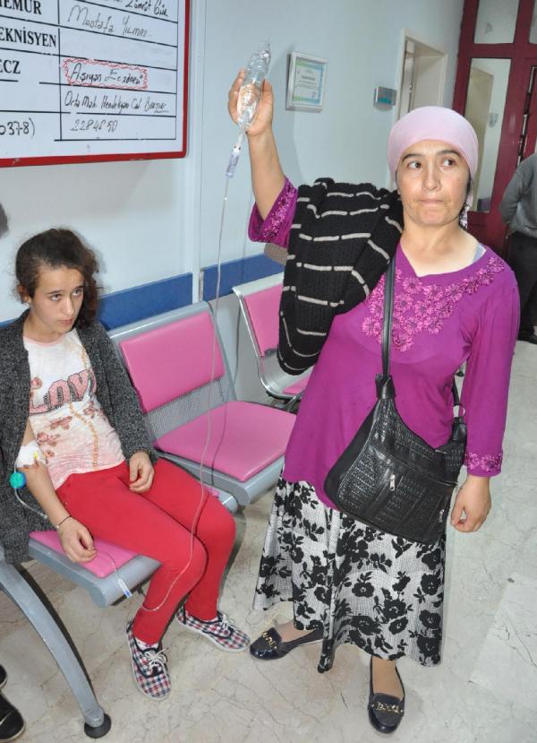 Bartın'da 145 öğrenci yemekten zehirlendi