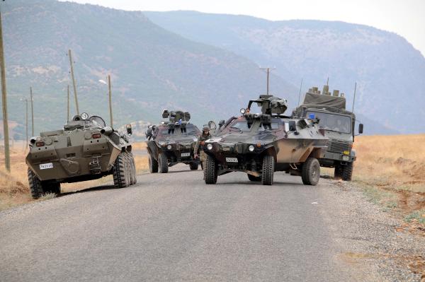 Tunceli'de geceyarısı çatışma: 3 terörist ölü ele geçti