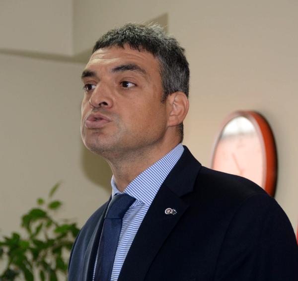 CHP’li Umut Oran: CHP il başkanları valilerin tehdidi altında