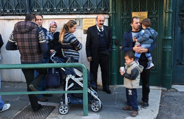 İtalya’da oy verme işlemi başladı