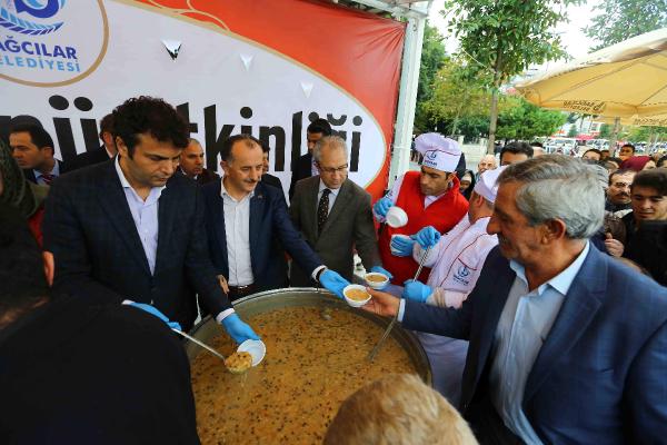 Aşure kazanı Bağcılar’da kaynadı
