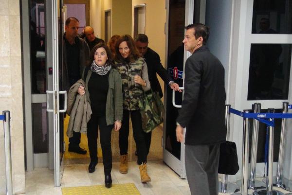 İspanya başbakan yardımcısını taşıyan uçak zorunlu iniş yaptı (2)