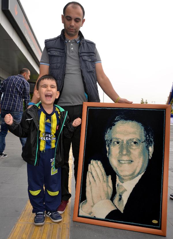 'Tribün şiddeti' mağduru Berkay, derbi için İstanbul’a gitti
