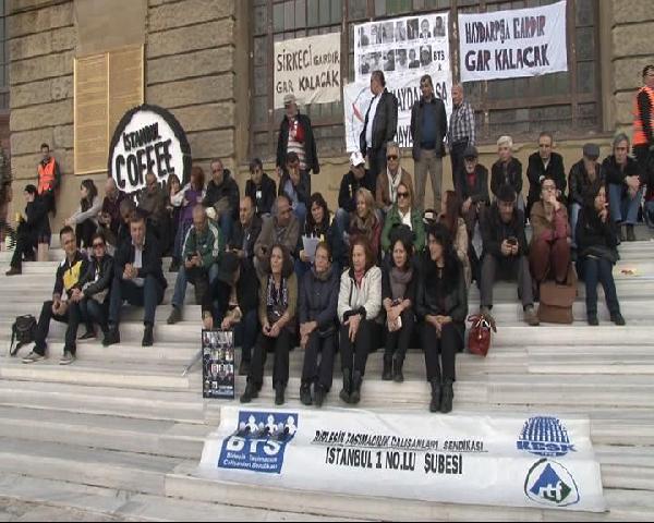 Haydarpaşa Garı'nda 'saygı nöbeti' sona erdi...